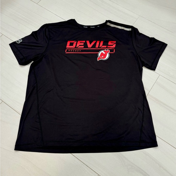 New Jersey Devils Jersey! - Picture 1 of 5